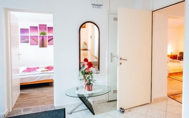 Beautiful Holiday Home in Maslenica Near Beach"