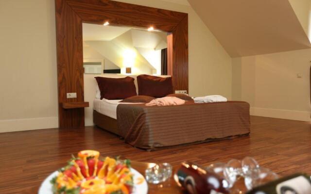 Meder Resort Hotel