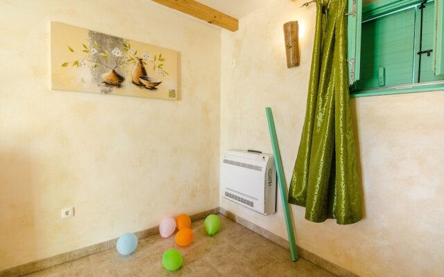 House Ulika - Freshly Renovated, Unique & Rural Style