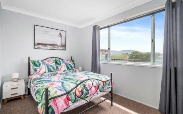 Sea View, 3 Hodgson Street