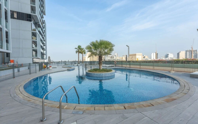 Sophisticated 1 Bedroom Apartment in Bloom Tower B