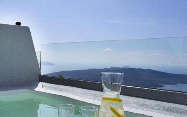 Caldera Apex Suites