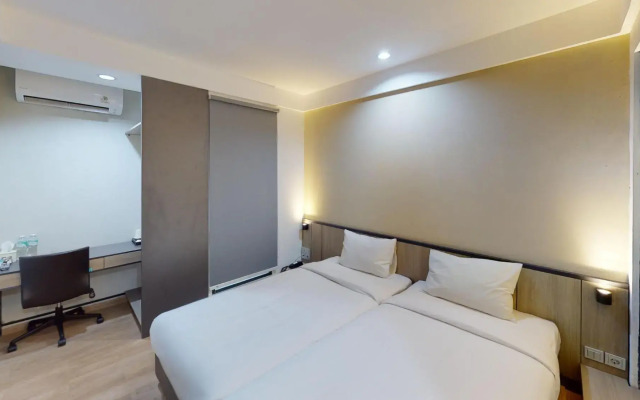 LeGreen Suite Sudirman