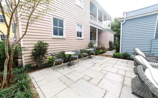 Guesthouse Charleston EAST 44