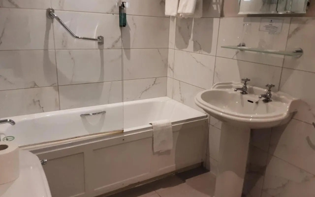 Liffey Valley House Hotel