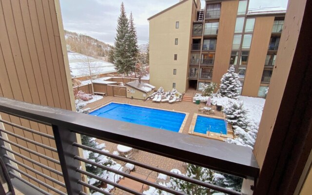 #208 Vail International