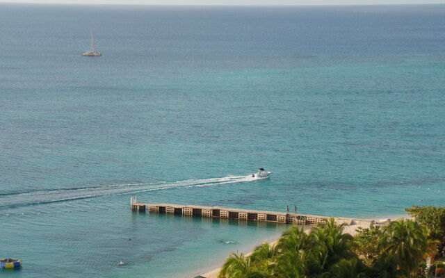 Ocean Air Beach Studio At Montego Bay Club Resort