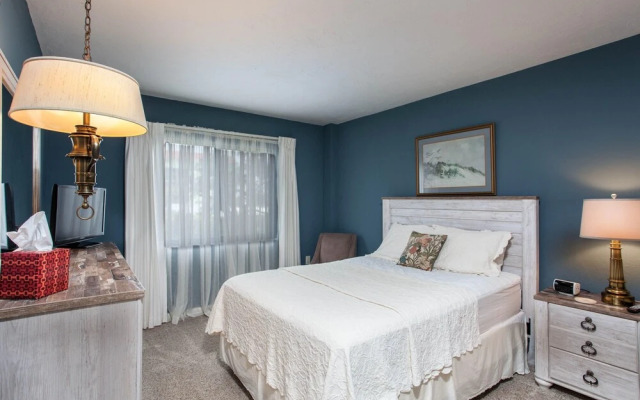 Nita's Sea Isles Condo