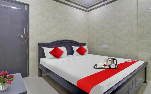 OYO Flagship 70400 Hotel Ashoka Classic