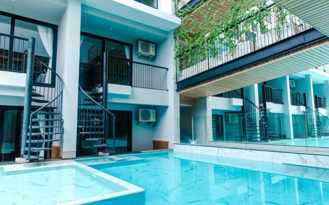 Tour De Phuket Hotel