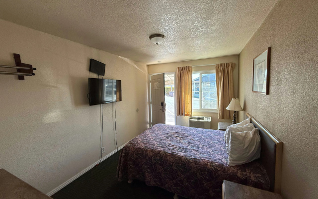 Discovery Inn Vallejo I 80 Near Napa CA