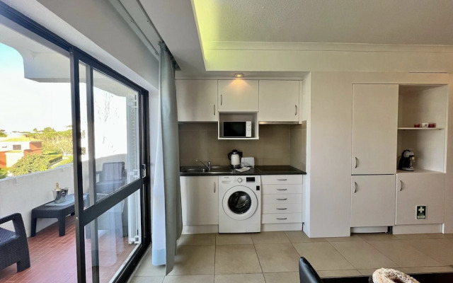 Vilamoura Cosy 4 With Pool by Homing