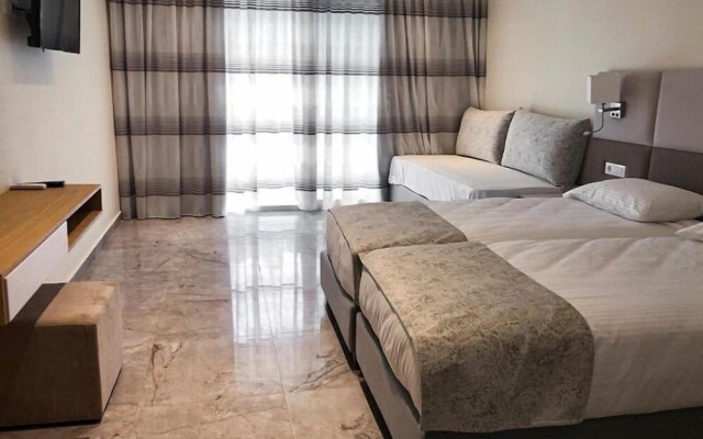 Athina Hotel