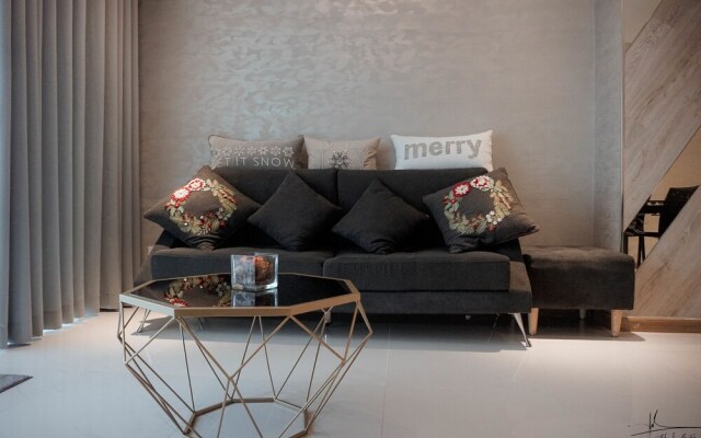 Kathy Apartment Vinhomes