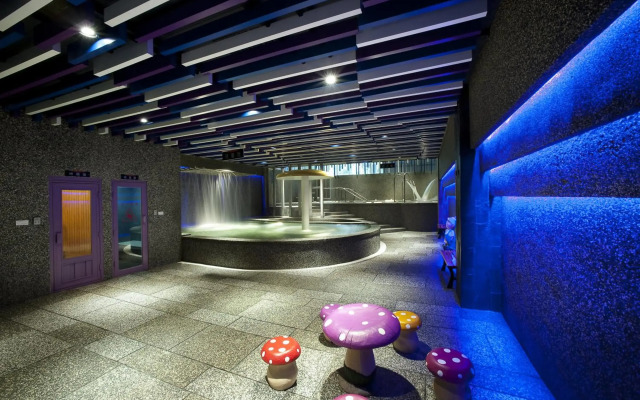 One Fukun Hotel