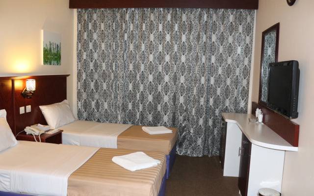 Mariana Hotel