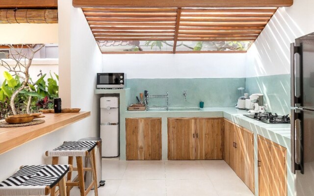 Villa Umara Seminyak Sun, Sand & Style: 5-min Walk to Beach!