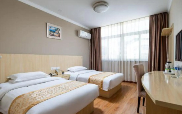 Xinruitai Business Hotel