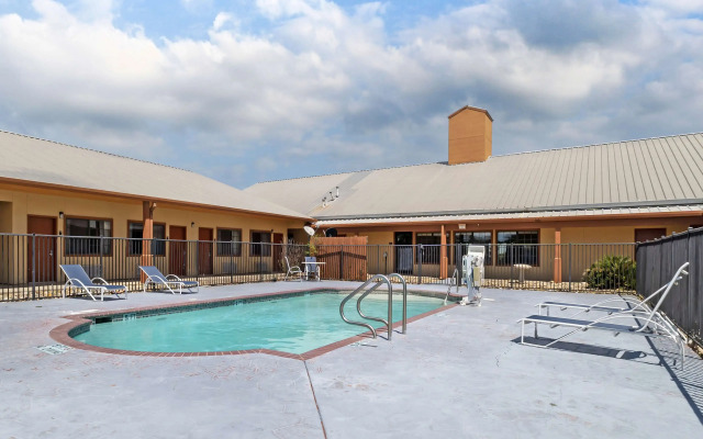 Best Western Hebbronville Inn