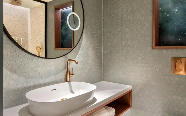 Renaissance Amsterdam Hotel