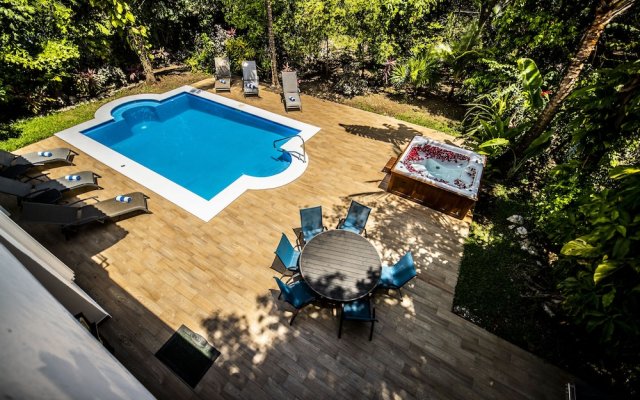 "villa Holiday, Private Pool, Jacuzzi, Bbq, Family Friendly, Beach"