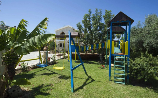 Constantinos Villa