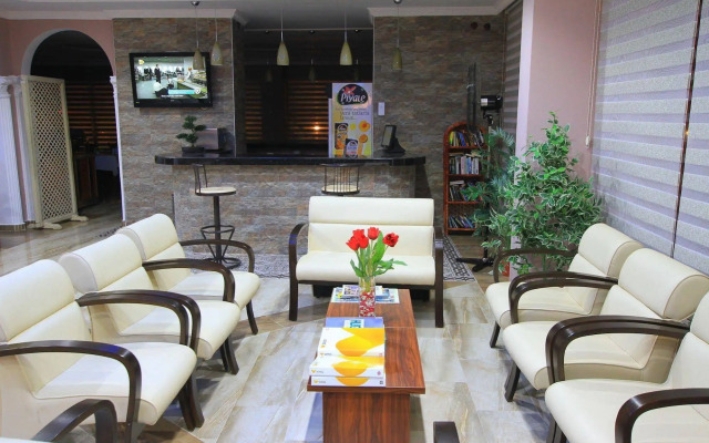 Rosy Hotel