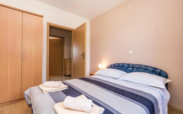 Awesome Apartment in Lovran With Wifi and 2 Bedrooms