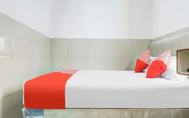 OYO 91316 Hh Guest House Makassar