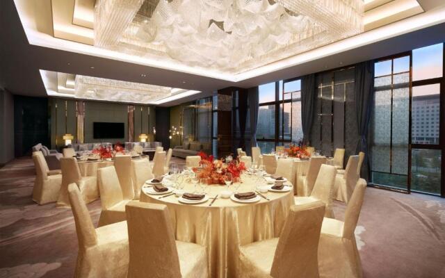 Sheraton Grand Zhengzhou Hotel