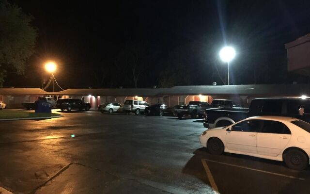 OYO Hotel Beeville -US 181