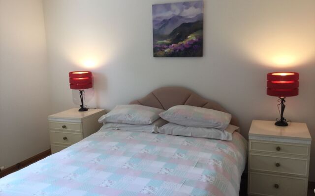 Inverness Apartments - Golf View