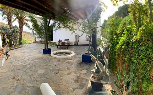 La Almendra y El Gitano