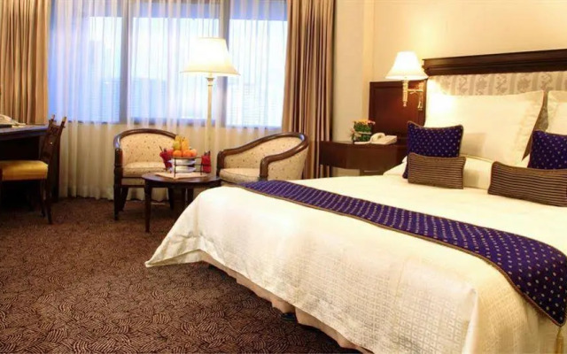 Mandarin Oriental, Manila