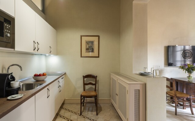 CH Apartments Rooftop Terrace