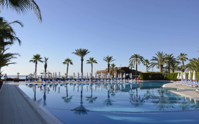 Emelda Sun Club Hotel