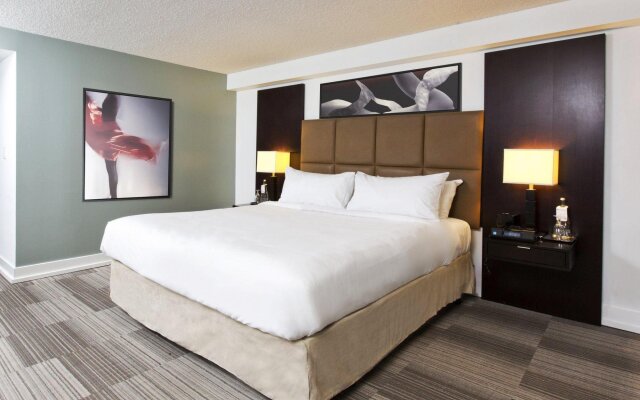 Отель Pantages Hotel Downtown Toronto Канада, Торонто - отзывы, цены и фото номеров - забронировать отель Pantages Hotel Downtown Toronto онлайн комната для гостей