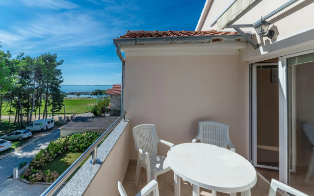 Mlađo - Swimming Pool - A4