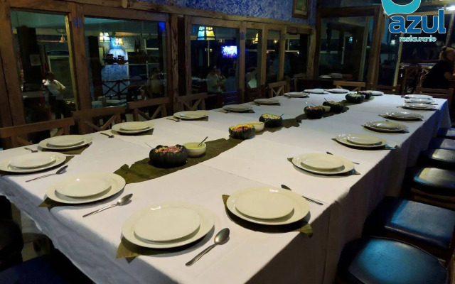 Azul Hotel & Restaurante
