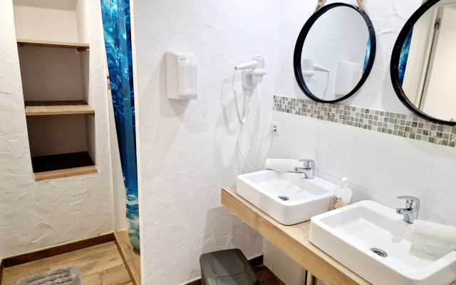 Y Hostel - Albergue Juvenil