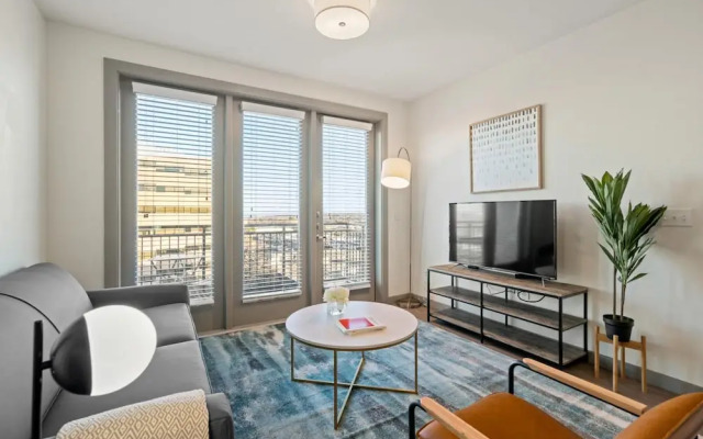 Arlington Upscale 2BD 2BA Apartment