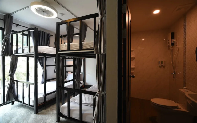 KOKO Hostel- Adults Only