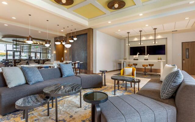 Hotel Centro Sonoma Wine Country, Tapestry Collection Hilton