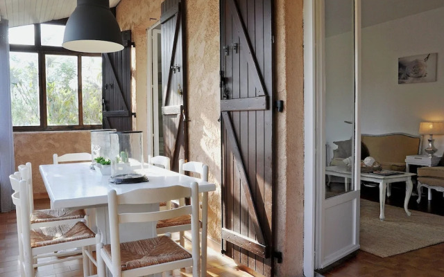 Peaceful Villa in Fréjus With Swimming Pool