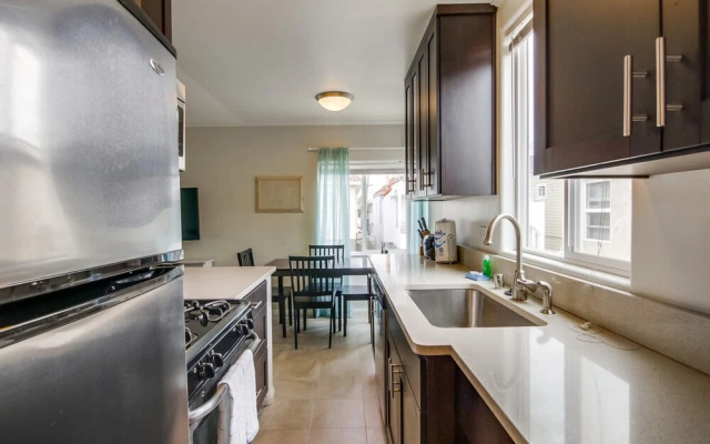 Manhattan Shores 1B