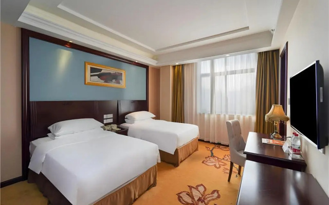 Vienna Hotel Shanghai Puong Jinqiao Park