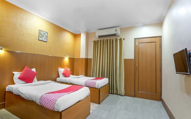 OYO Flagship 7852 Hotel Embassy