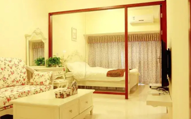 She He Apartment Nanshan Center Branch