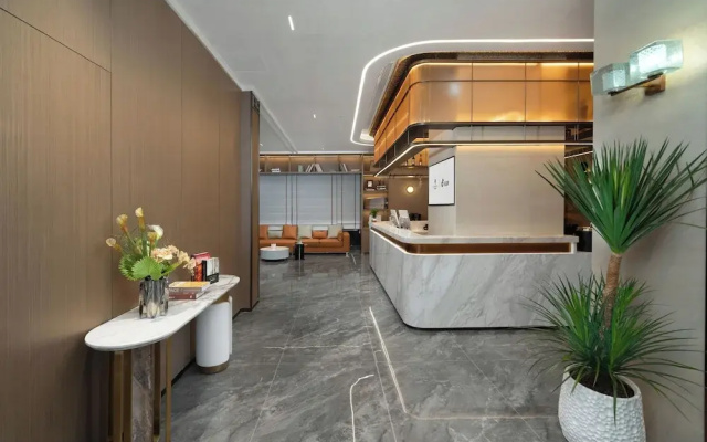 Licheng Platinum Hotel