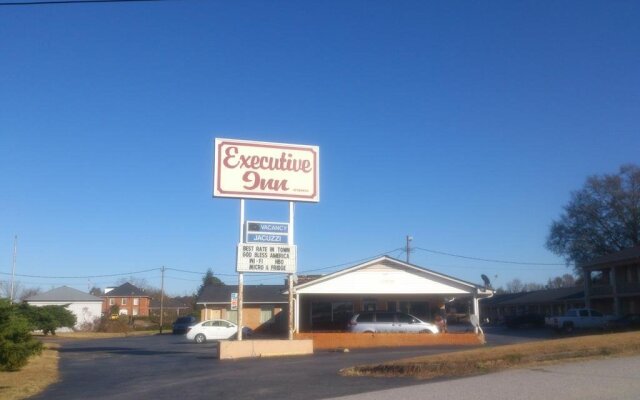 Executive Inn Of Seneca